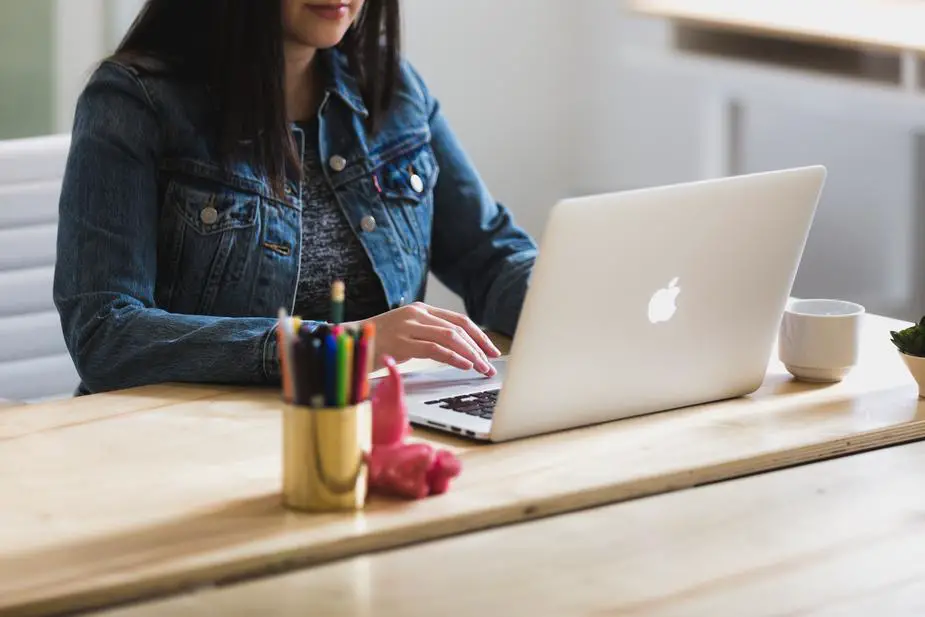 Work-From-Home Wellness: Standing Desks